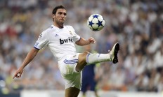 开云体育平台APP-羽毛球场的足球对决，李梓嘉关键制胜如德国队完胜日本队