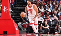 开云体育-关于雄鹿主帅欲引进新球员，强化球队内线实力的信息