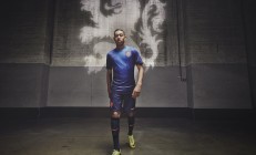 开云体育APP下载-0.1秒的怒吼，威廉姆斯战术险胜红牛二队，皮亚斯特里绝境超车点燃赛场