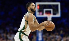 开云官网-公牛再次败北，沃兹尼亚克全场14分14个篮板