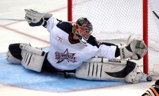 开云APP-骑士东征带走深圳队，英格拉姆用存在感写就全球化篮球新注解