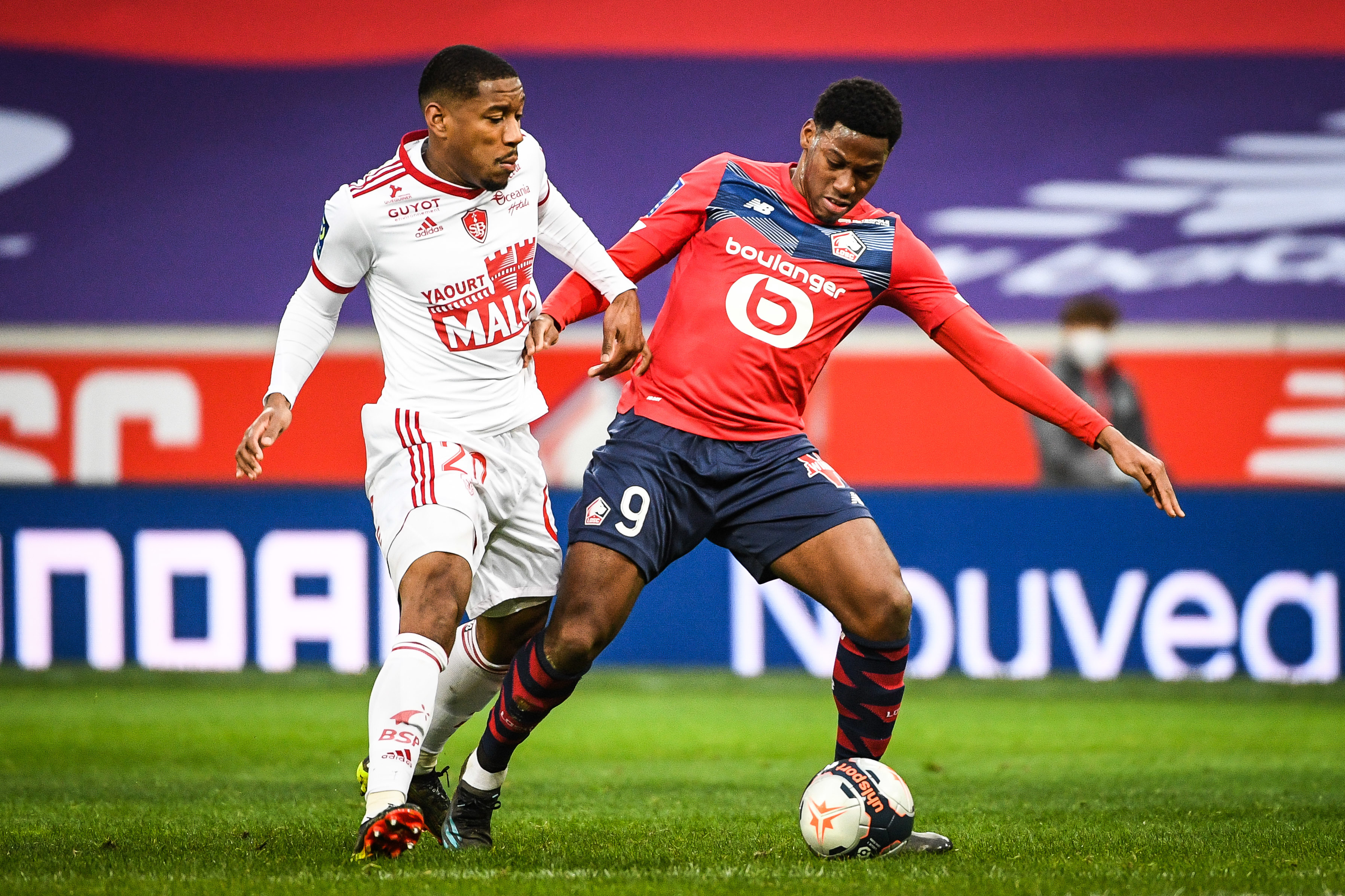 摩特尼薄胜波尔多，法甲积分榜重新排位