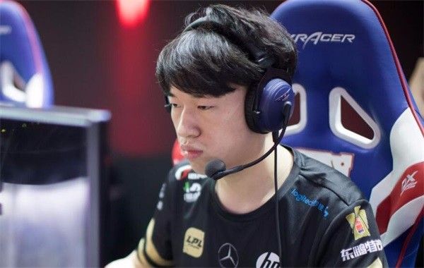 NS碾压TL,Xiaohu打出惊人五杀焦点之战八强赛,让粉丝疯狂欢呼 NS碾压TL,Xiaohu打出惊人五杀焦点之战八强赛,让粉丝疯狂欢呼