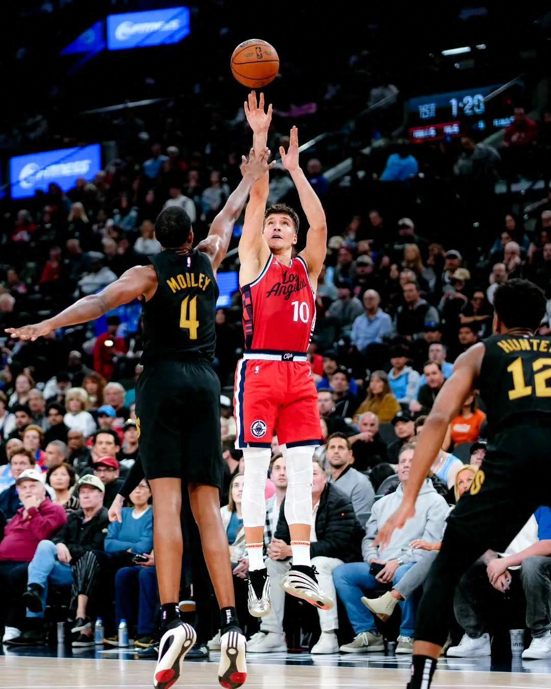 太阳大胜快船晋级西部决赛 太阳大胜快船晋级西部决赛