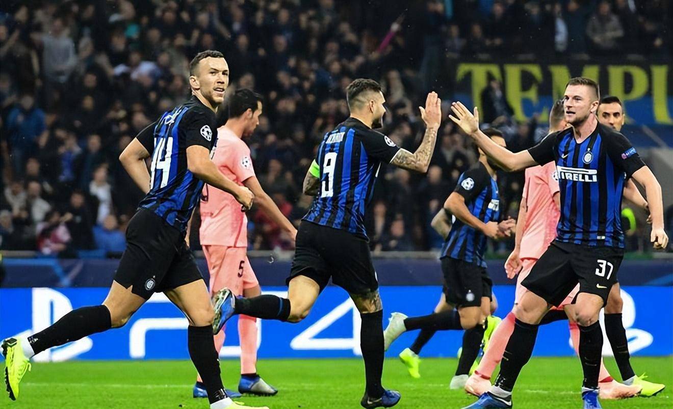 关于桑普多利亚首次击败对手，迈向成功的信息