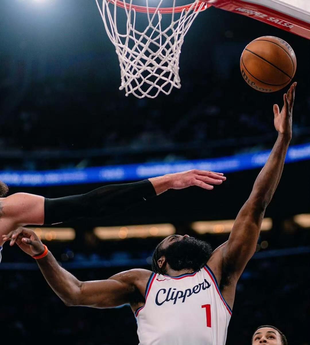 辽宁队鏖战独行侠,哈登带队取胜 辽宁队鏖战独行侠,哈登带队取胜