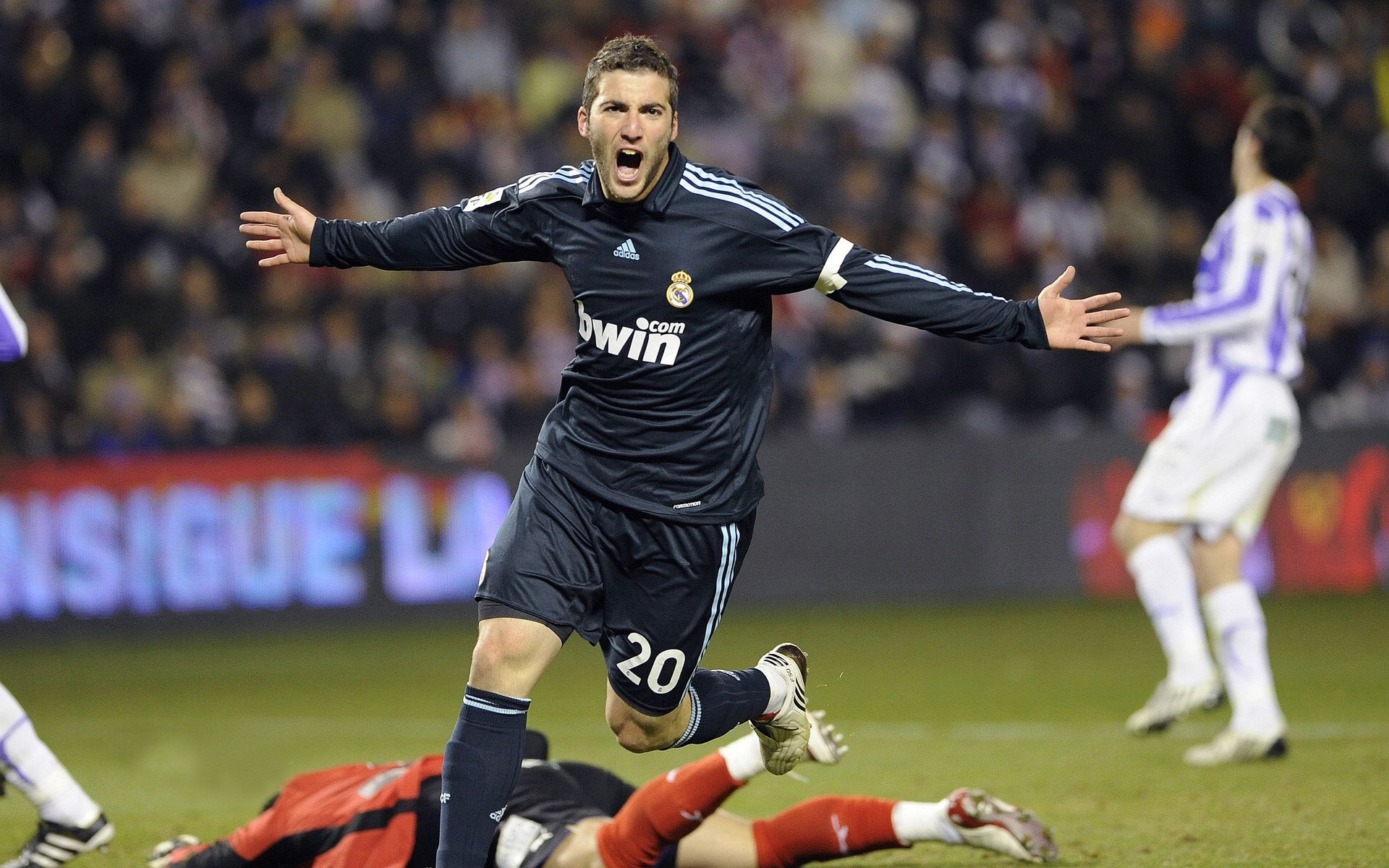 冰与火之歌,当篮球场响起尼斯战吼