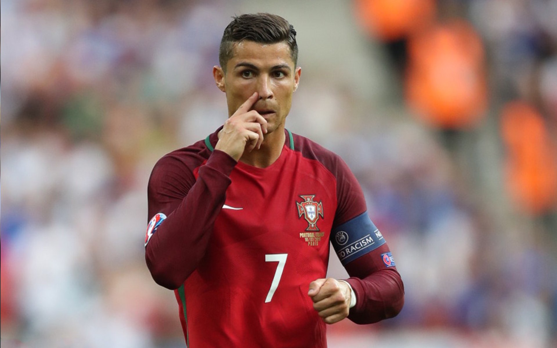 欧冠鏖战之夜,梅西传射建功,带领里昂力克莱比锡红牛