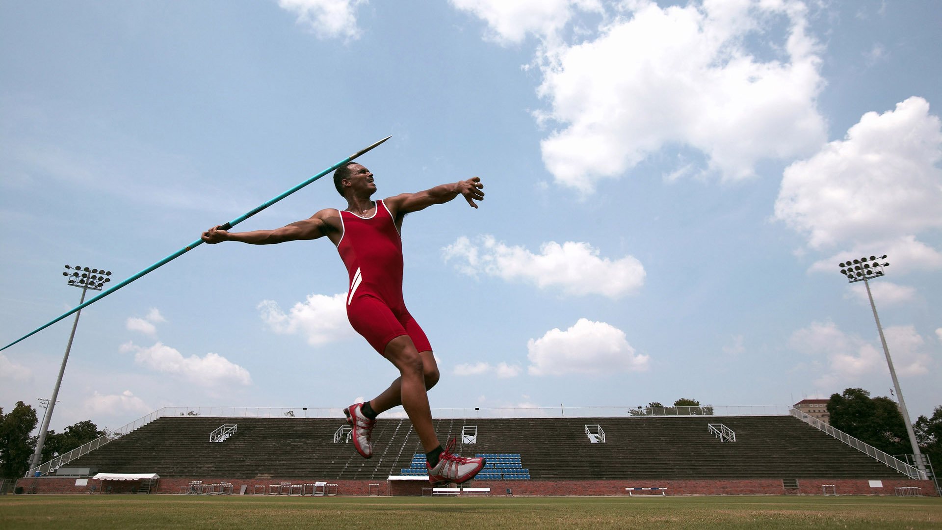 从纽约深渊到都灵之巅，梅德韦杰夫的史诗逆转与纪录刷新